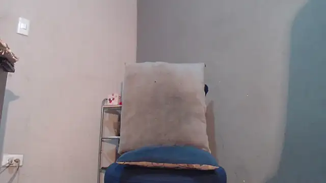 Amazing12inch online show from April 28, 2026, 2:27 am