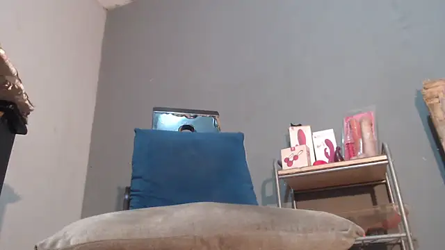 Amazing12inch online show from May 1, 2026, 4:39 am