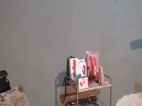 Amazing12inch online show from May 10, 2026, 5:23 am