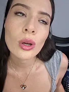 Zoe Clark  online show from February 19, 2026, 6:48 pm