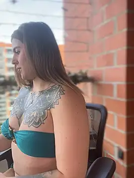 ValerieHilton online show from January 11, 2025, 9:15 pm