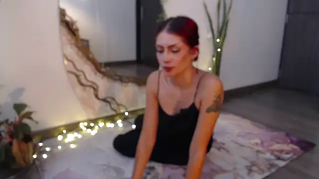 Snapshot of chloebritto chatting on February 11, 2025, 7:05 pm chloebritto online show from February 11, 2025, 7:05 pm