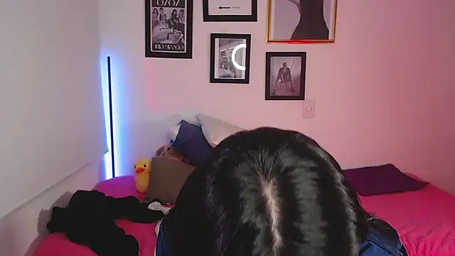 lilyy evanss online show from February 27, 2025, 1:16 am