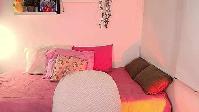 lilyy evanss online show from February 8, 2026, 11:30 pm