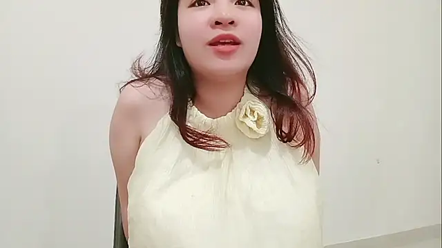 Milajinxi online show from April 13, 2026, 1:11 am