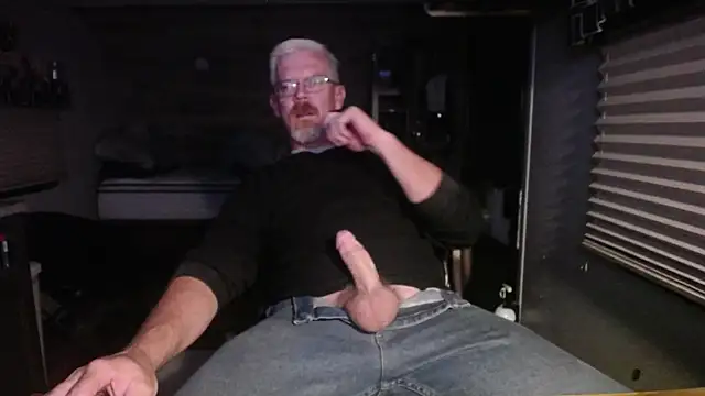 Di9ital069 online show from March 19, 2025, 1:32 am