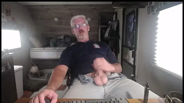 Di9ital069 online show from October 25, 2025, 8:14 pm