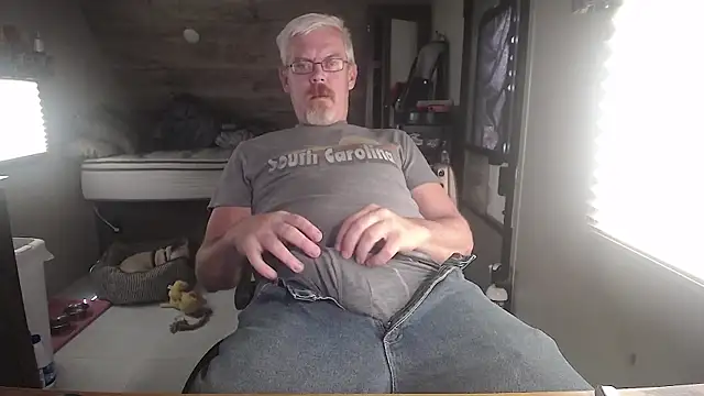 Di9ital069 online show from April 6, 2026, 6:42 pm