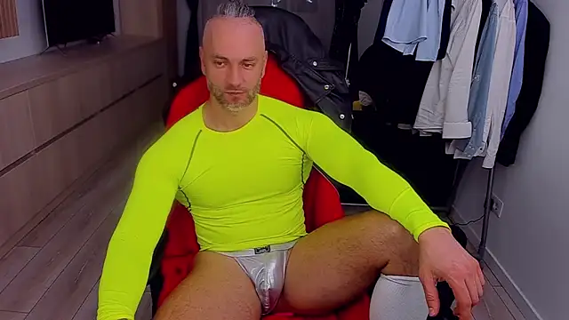 MarisMuscle online show from February 9, 2026, 7:23 am