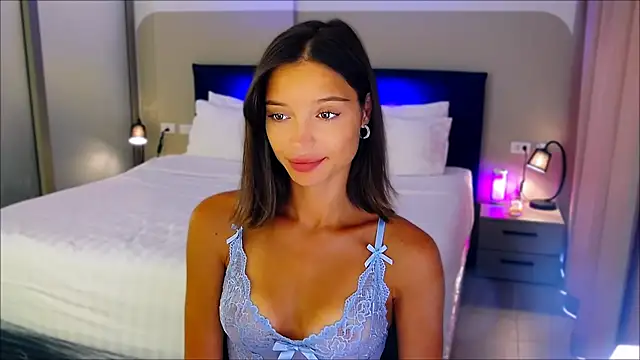 wow Mia online show from February 19, 2025, 2:33 am