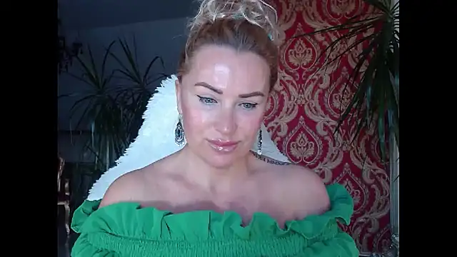 Snapshot of eyesangel22 chatting on February 2, 2025, 6:26 am eyesangel22 online show from February 2, 2025, 6:26 am