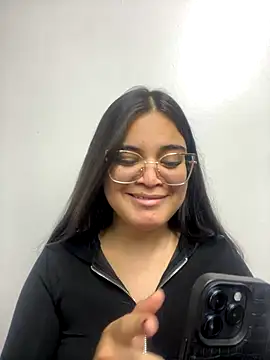 CamilaSofiia online show from October 22, 2025, 7:57 pm