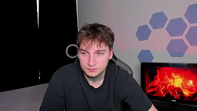 Chris Tyson online show from October 7, 2025, 11:18 am