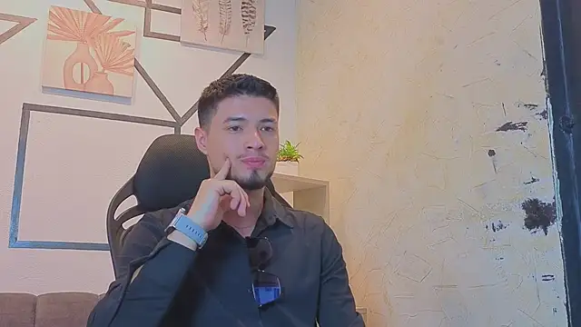 EdwardRoss  online show from September 10, 2025, 7:03 pm