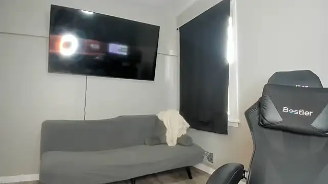 Persiasparadise online show from October 25, 2025, 6:46 pm