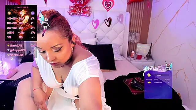 Snapshot of LilyyBigAss chatting on February 3, 2025, 3:06 pm LilyyBigAss online show from February 3, 2025, 3:06 pm