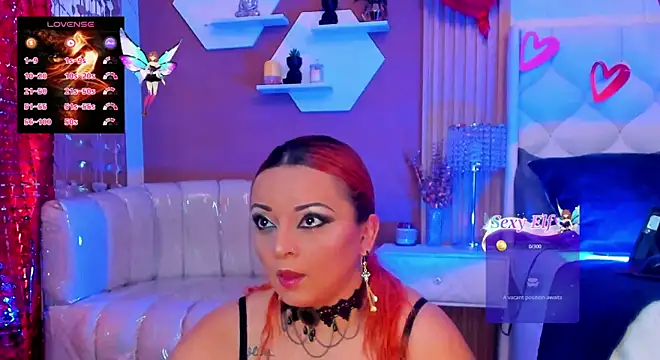 Snapshot of LilyyBigAss chatting on February 8, 2025, 11:33 am LilyyBigAss online show from February 8, 2025, 11:33 am