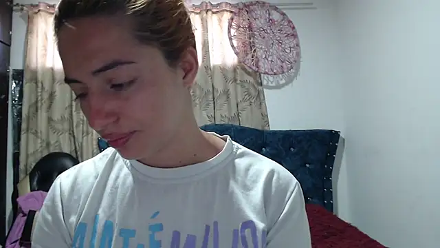 Kate lorens9 online show from September 22, 2025, 12:18 pm