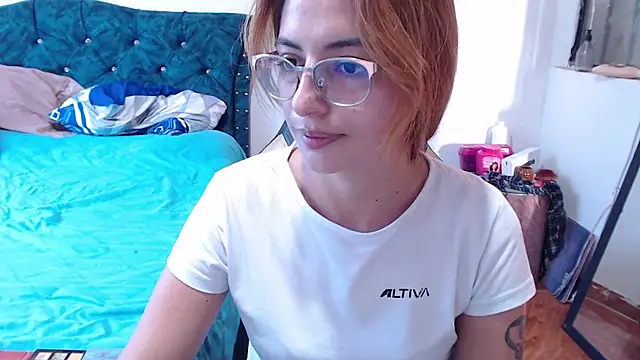 Kate lorens9 online show from July 13, 2026, 9:50 pm