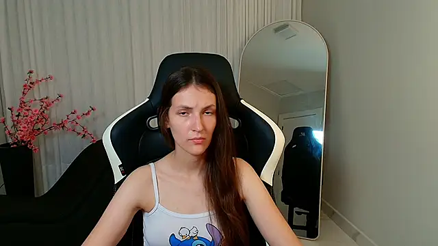 upssnowy online show from November 3, 2025, 6:20 pm