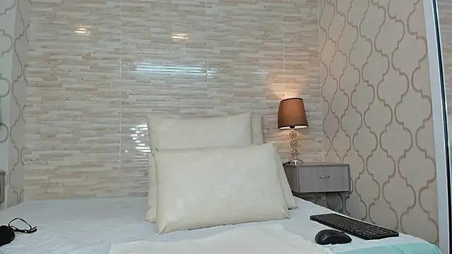 Snapshot of ZoeSmitth chatting on January 30, 2025, 12:06 pm ZoeSmitth online show from January 30, 2025, 12:06 pm