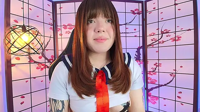 Snapshot of Fluffy_Bubble21 chatting on September 27, 2025, 3:33 am Fluffy Bubble21 online show from September 27, 2025, 3:33 am