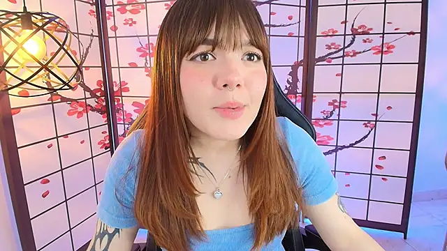 Snapshot of Fluffy_Bubble21 chatting on October 8, 2025, 3:26 am Fluffy Bubble21 online show from October 8, 2025, 3:26 am