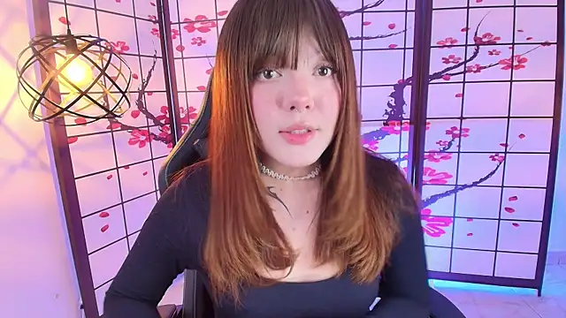 Snapshot of Fluffy_Bubble21 chatting on October 22, 2025, 3:40 am Fluffy Bubble21 online show from October 22, 2025, 3:40 am