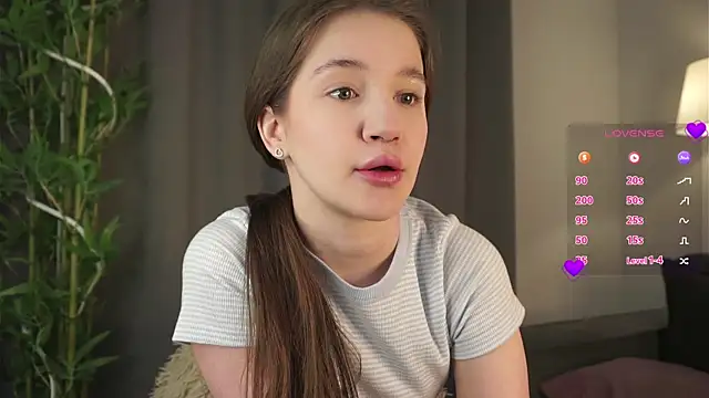 AmiLewis online show from February 5, 2025, 1:04 am