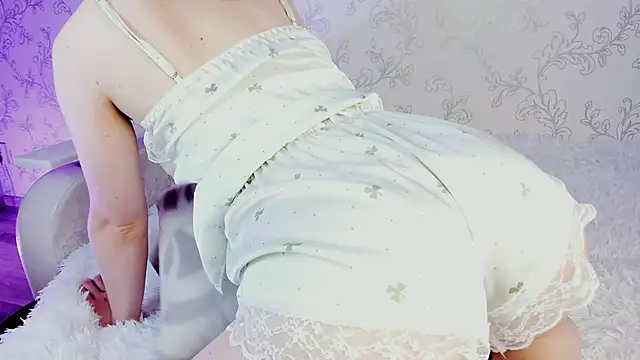 Snapshot of milky_waybaby chatting on February 22, 2025, 9:12 am milky waybaby online show from February 22, 2025, 9:12 am