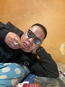 punk0805 online show from March 17, 2026, 11:57 am