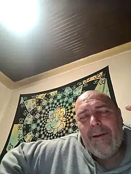 bobosse83 online show from March 22, 2026, 10:24 pm