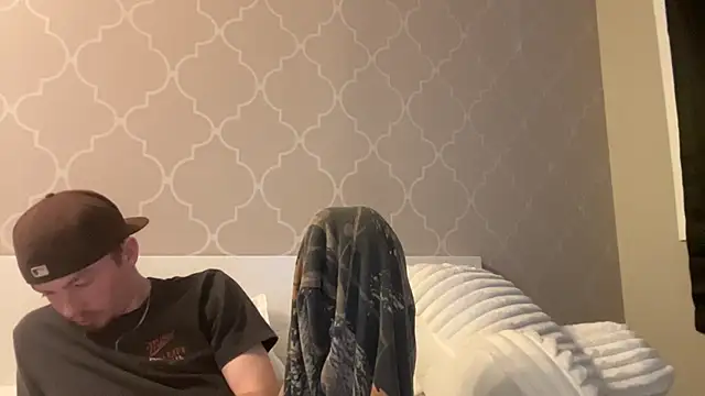 younghungginger online show from April 20, 2026, 1:52 am