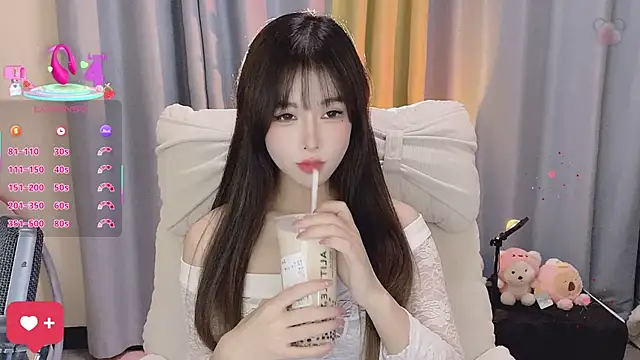 Snapshot of 7-Love chatting on September 11, 2025, 1:33 pm 7-Love online show from September 11, 2025, 1:33 pm