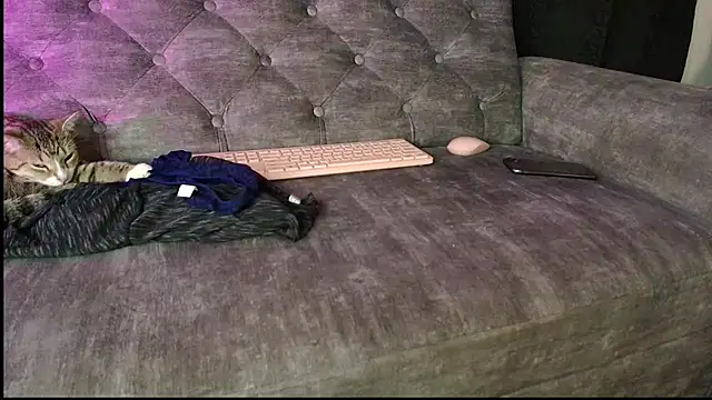 unu nai online show from November 3, 2025, 1:19 am