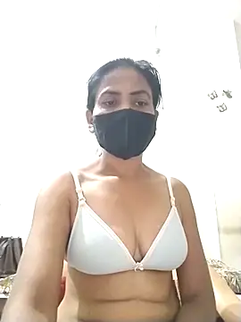 Snapshot of sunita6009 chatting on May 3, 2026, 6:58 pm sunita6009 online show from May 3, 2026, 6:58 pm