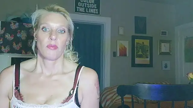 Glamazonx online show from January 6, 2026, 12:36 am