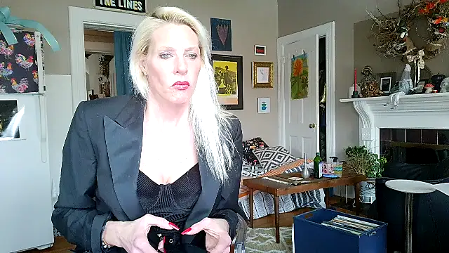 Glamazonx online show from January 13, 2026, 5:07 pm