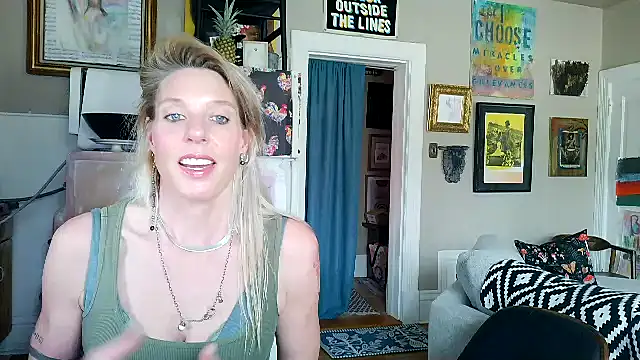 Glamazonx online show from March 28, 2026, 9:25 pm