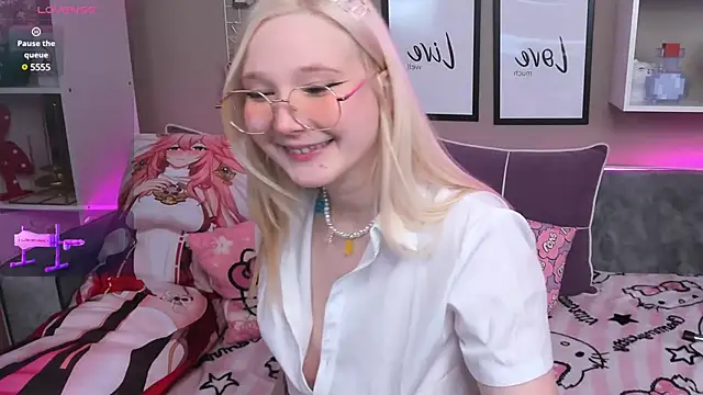 MeowkaKitty online show from March 1, 2025, 1:00 am