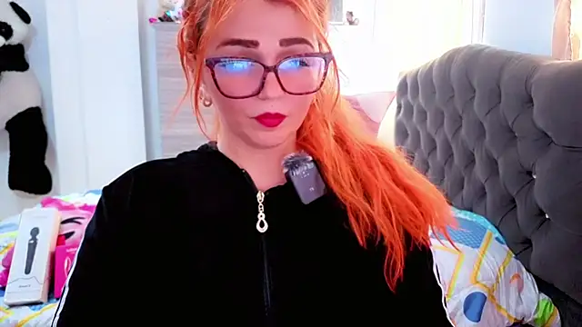 Alexatexa2929 online show from November 19, 2025, 8:42 pm