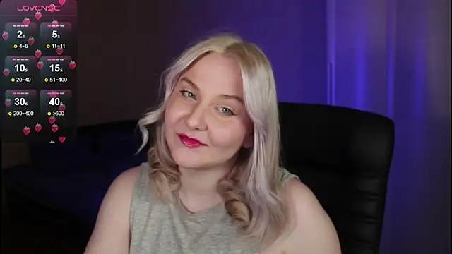 sensual girrrl online show from October 13, 2025, 7:36 pm