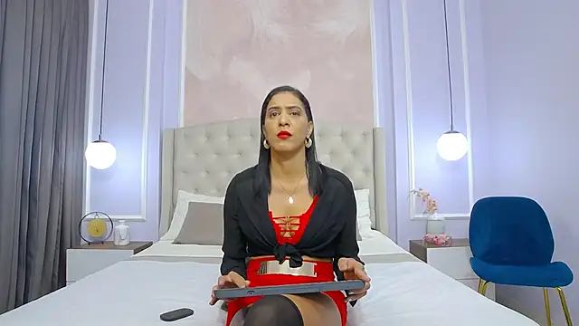 Snapshot of JoannaCox chatting on February 14, 2025, 12:51 am JoannaCox online show from February 14, 2025, 12:51 am