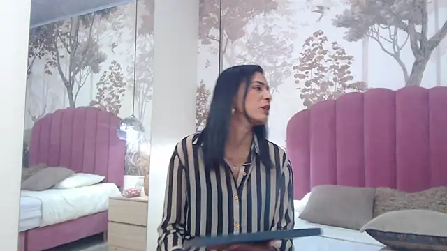 Snapshot of JoannaCox chatting on March 1, 2025, 8:42 pm JoannaCox online show from March 1, 2025, 8:42 pm