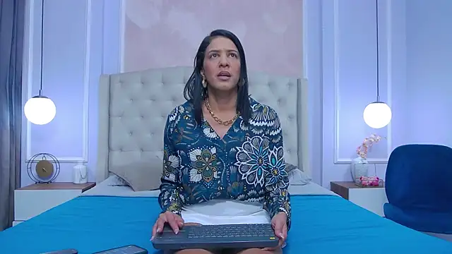Snapshot of JoannaCox chatting on September 10, 2025, 6:41 pm JoannaCox online show from September 10, 2025, 6:41 pm