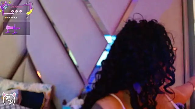 Snapshot of paula_daniela1 chatting on June 2, 2026, 9:39 pm paula daniela1 online show from June 2, 2026, 9:39 pm