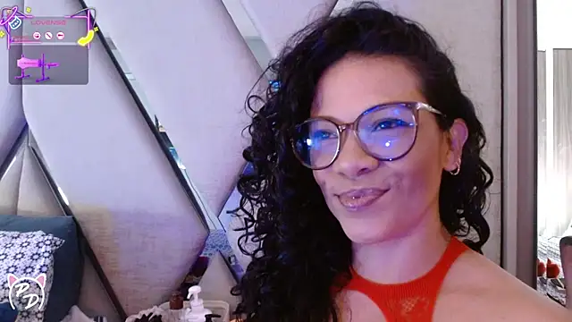 Snapshot of paula_daniela1 chatting on June 9, 2026, 9:04 pm paula daniela1 online show from June 9, 2026, 9:04 pm