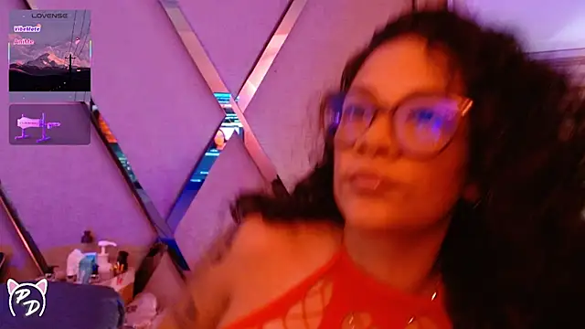 paula daniela1 online show from July 7, 2026, 11:42 pm