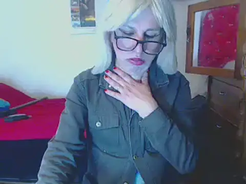 LorenJade online show from December 15, 2024, 11:42 pm