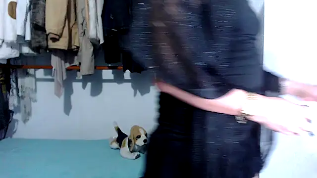 LorenJade online show from November 3, 2025, 4:14 am